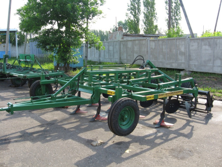 Культиватор прицепной комбинированный для основной обработки почвы КПК-4